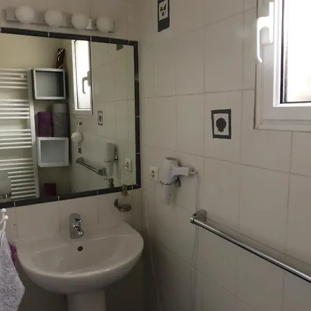D'hotes Les Mesanges Bed & Breakfast